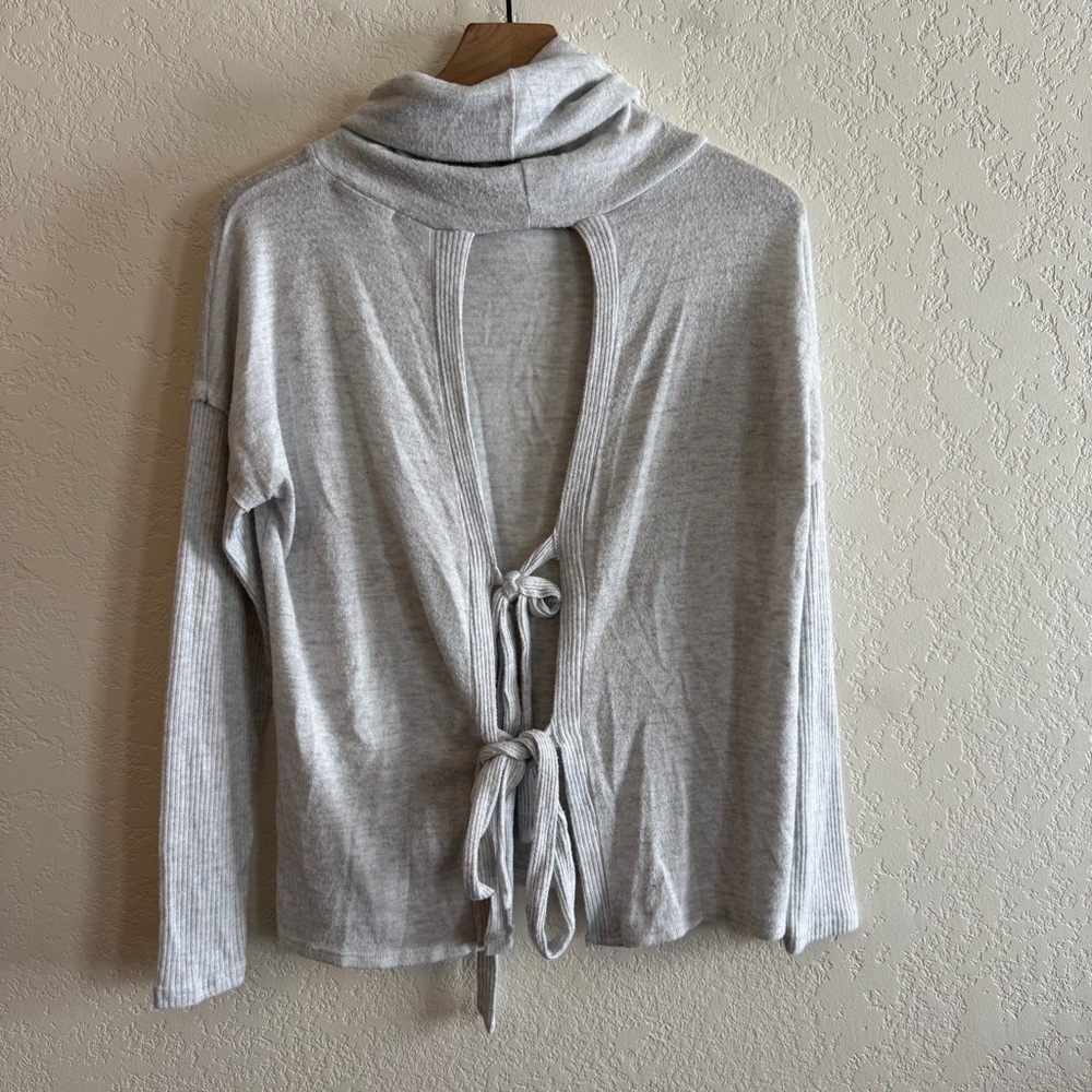 Miss Me Light Gray Cowl Neck Sweater | S